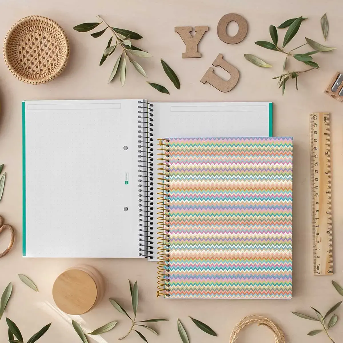 Notebook Lifestyle Rigide A4 Ligné 7mm 120feuil. 4coul. Zigzag photo du produit