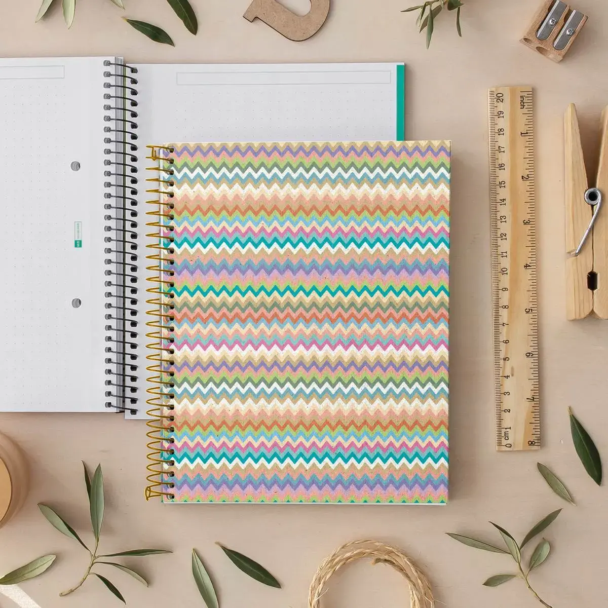 Notebook Lifestyle Rigide A5 Ligné 7mm 120feuil. 4coul. Zigzag photo du produit