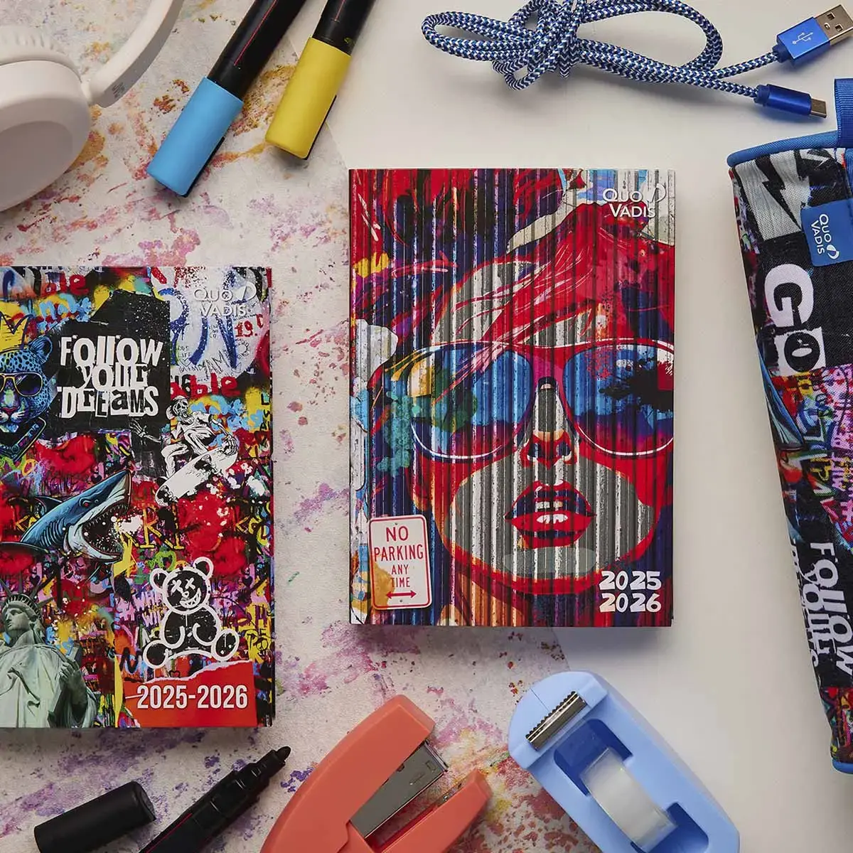 Trousse ronde Graffiti - 23x8x8 cm - Quo vadis photo du produit